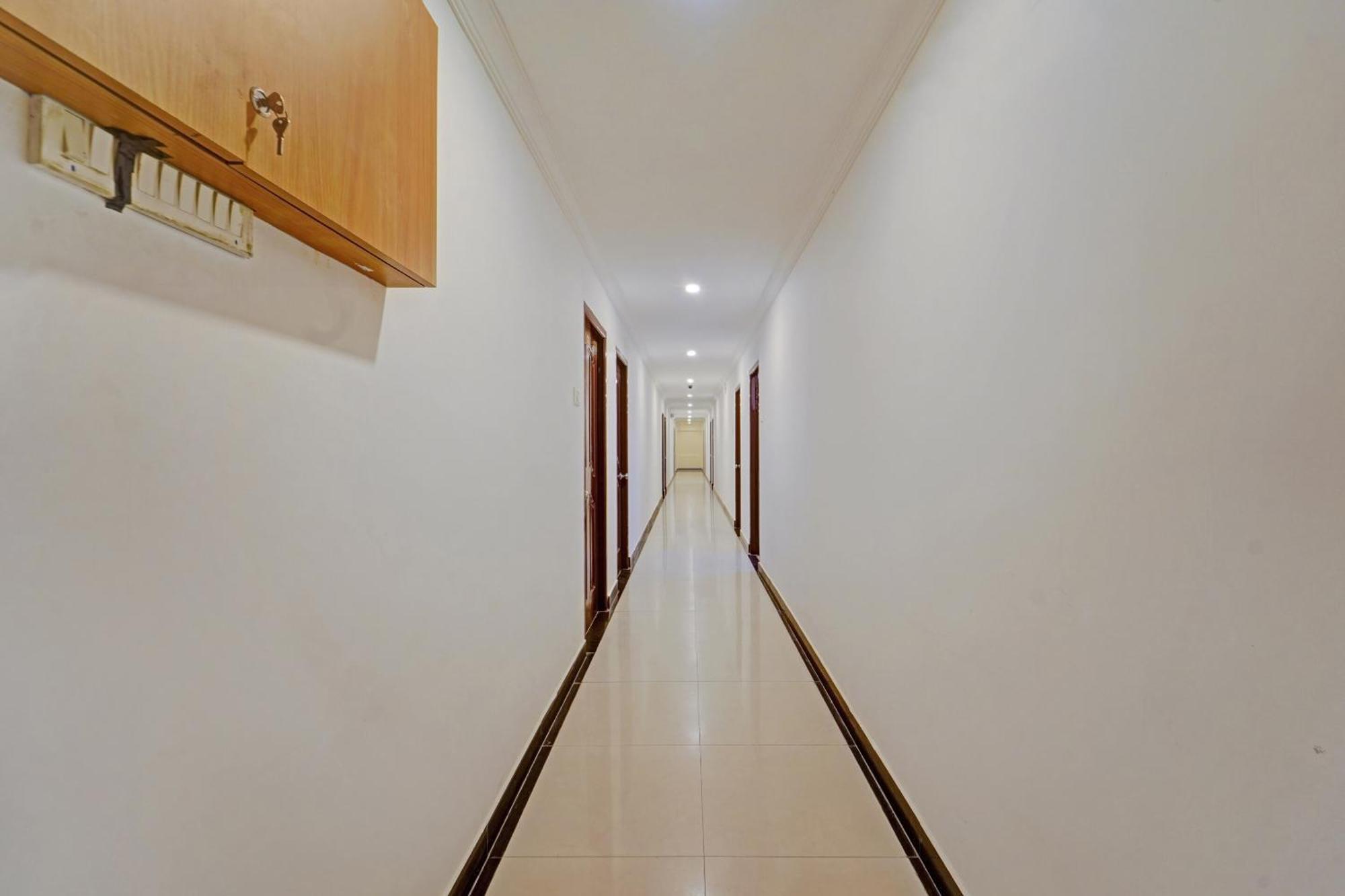 Collection O Mount Road Rich Mount Near Marina Beach Hotell Chennai Eksteriør bilde